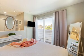 13 bedrooms, iron/ironing board, free WiFi, bed sheets