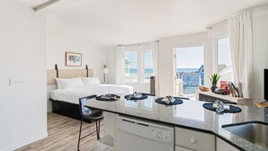 2 soverom, strykejern/-brett, wi-fi (inkludert) og sengetøy