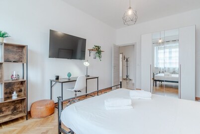 GuestHost - Santa Rita Apartment Turin