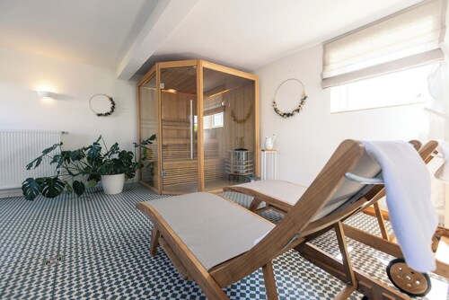 Country house Paco - family vacation with sauna, fireplace and large garden to relax in