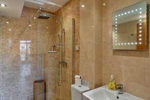 Shower - Cottage in St Breward near Bodmin Moor (St Breward)