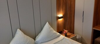 Hotel Hafez - Habitación Doble Deluxe con Balcón 301