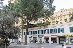 Exterior - GuestHost - Pannonia Colosseum (Rome)