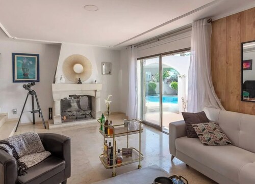 Beautiful Villa : Private Pool and Garden, close to the Beach and Golf Course