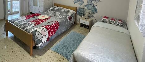 1 chambre, coffres-forts dans les chambres, Wi-Fi gratuit, draps fournis