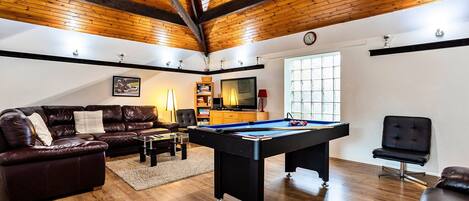 Spielezimmer