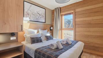 Appartement, 4 chambres, balcon | Wi-Fi gratuit, draps fournis