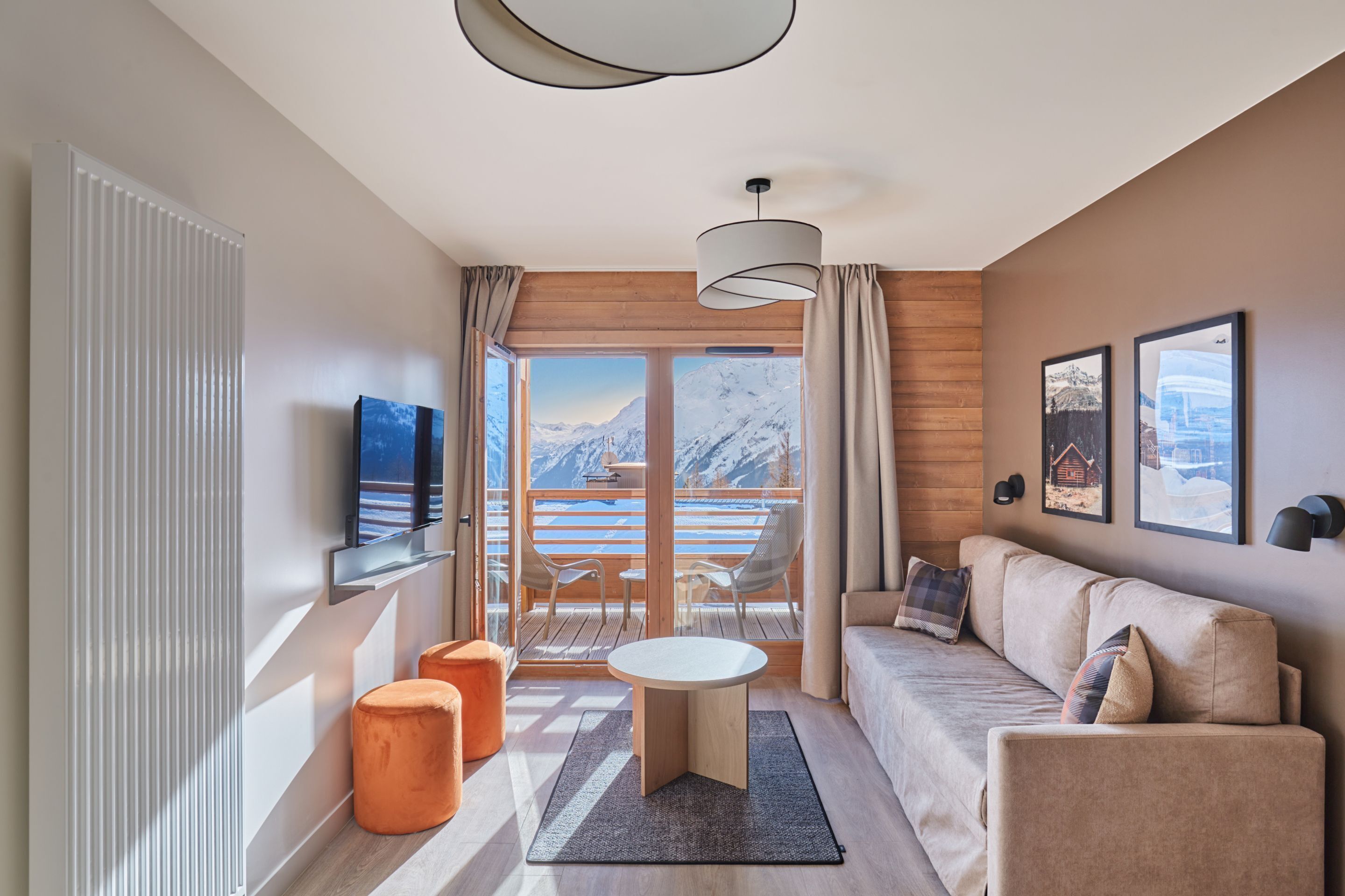 Family Apartment, 1 Bedroom, Balcony | Free WiFi, bed sheets