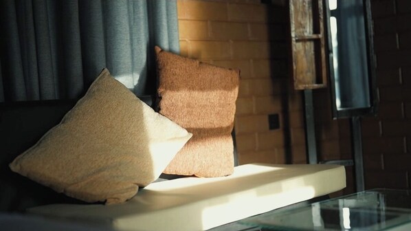 Deluxe Room | Desk, laptop workspace, free WiFi, bed sheets