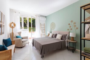 3 chambres, bureau, Wi-Fi, draps fournis