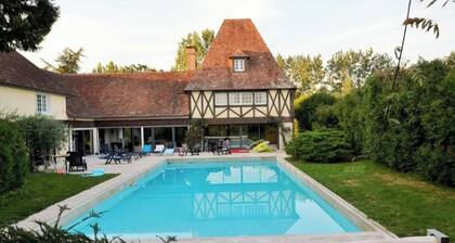 Farmhouse with country charm