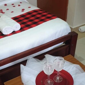 Deluxe Double Room, Garden View | Wi-fi percuma, cadar katil 