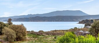 Waterfront Luxury in Opossum Bay