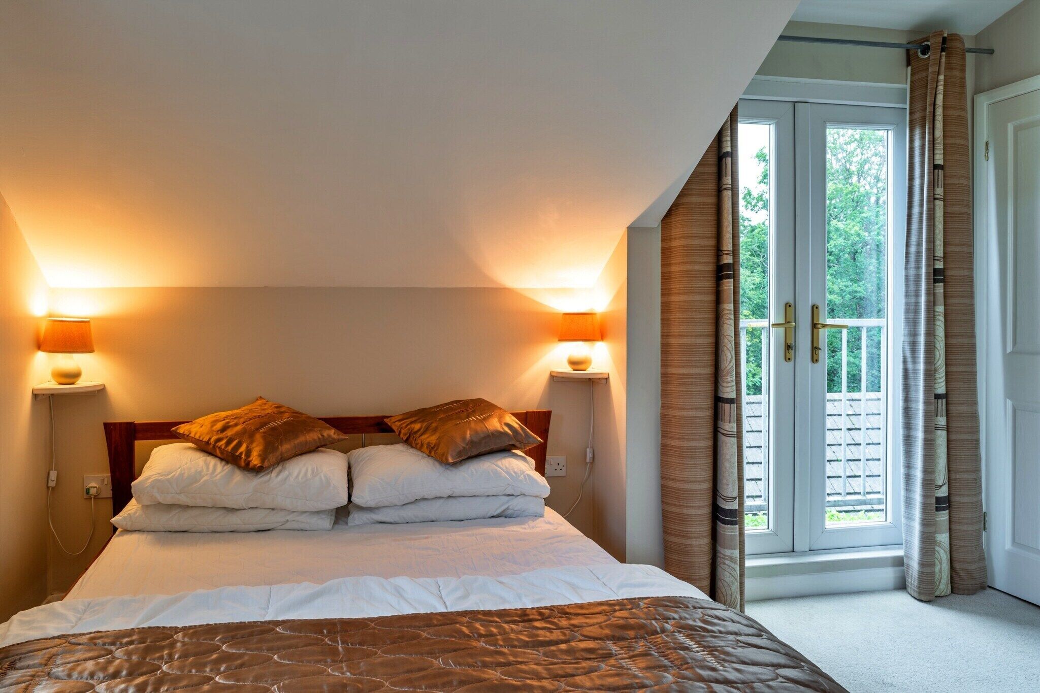 2 chambres, fer et planche à repasser, Wi-Fi gratuit