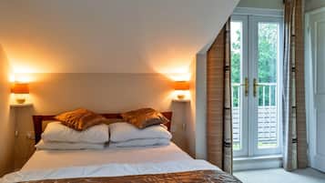 2 bedrooms, iron/ironing board, free WiFi