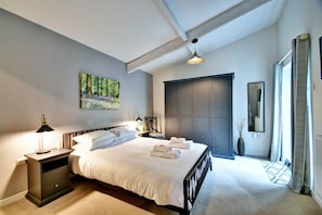 3 habitaciones, tabla de planchar con plancha y wifi gratis