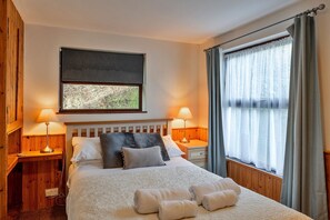 3 bedrooms, free WiFi - Cottage in Cornwall with Stunning Sea Views (Sennen)