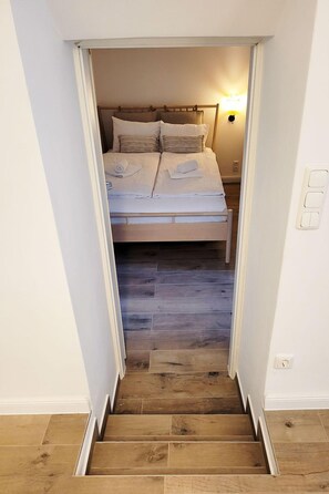 3 bedrooms, iron/ironing board, WiFi