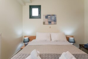 2 bedrooms, iron/ironing board, travel crib, free WiFi