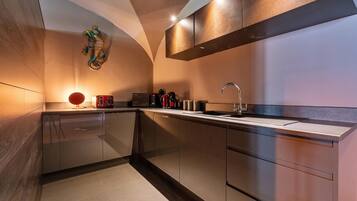 Fridge, microwave, stovetop, toaster