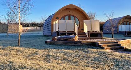 Glamping pod in Yorkshire Wolds, No Deposit