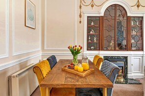 Dining - Lodge in Thirsk with Spa & Scenic Trails (Thirsk)