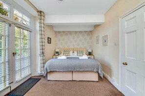 1 bedroom, iron/ironing board