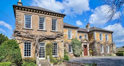 Lodge in Thirsk with Scenic Trails & Spa