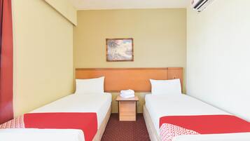 Free WiFi, bed sheets