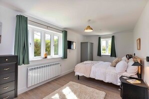 3 habitaciones, tabla de planchar con plancha y wifi gratis