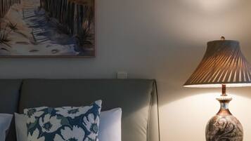 4 camere, una scrivania, ferro/asse da stiro, Wi-Fi