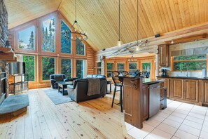 TV, fireplace - Fiddler Lake Resort - Deer 60 (Mille-Isles)