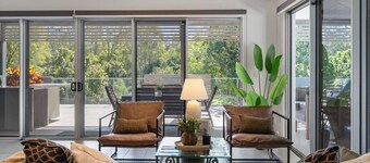 Stylish 4BR Home w/ BBQ & Media Room in Mt Ommaney