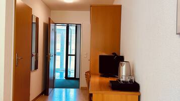 Postazione laptop, ferro/asse da stiro