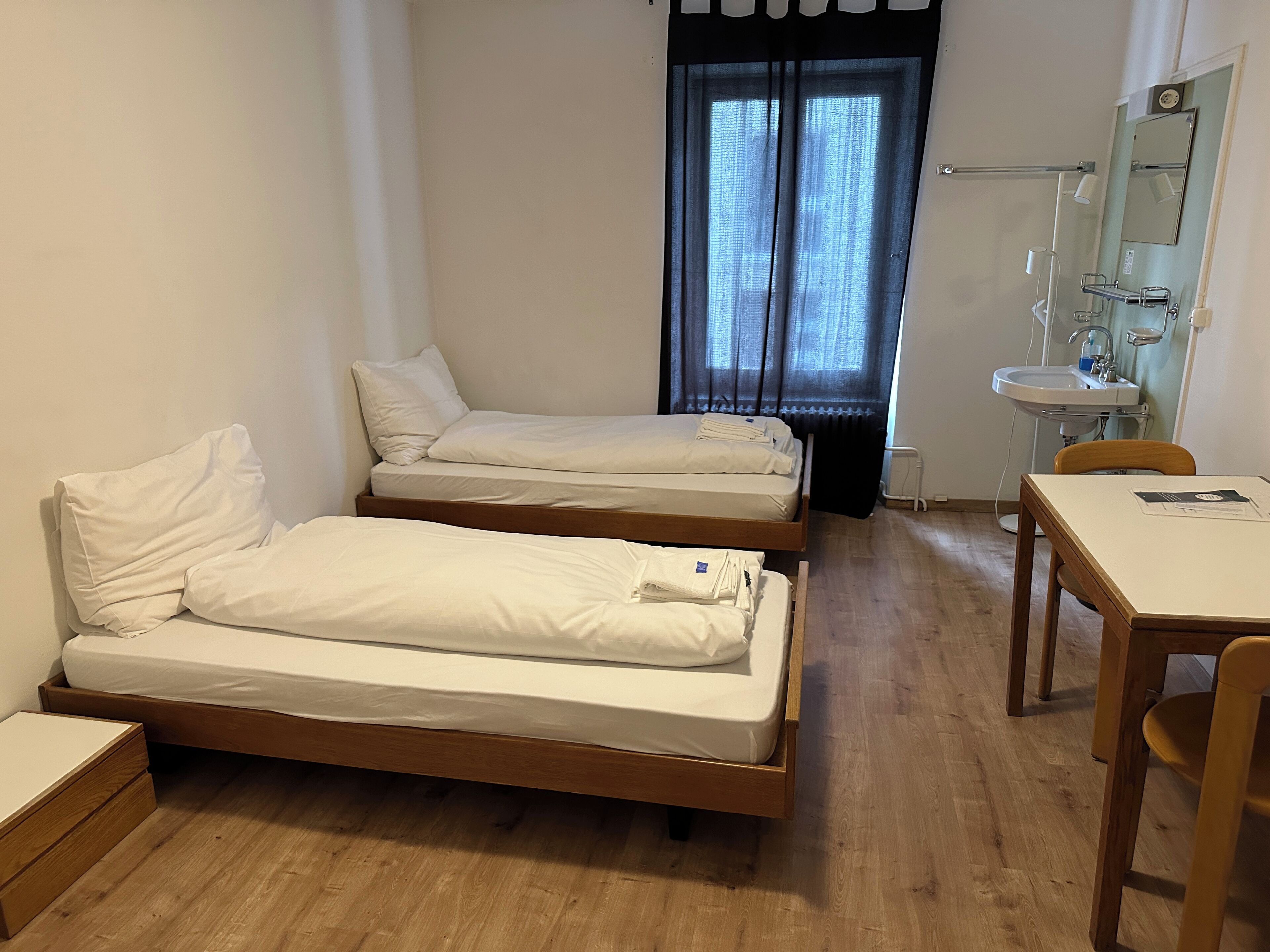 Double or Twin Room, Mountain View, Shared Bathroom