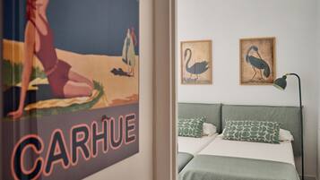 3 slaapkamers, een strijkplank/strijkijzer, reisbedje, gratis wifi