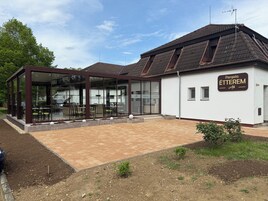 Étterem
