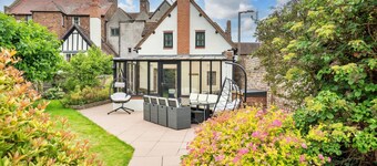 Cottage in Bridgnorth with Hot Tub & Garden