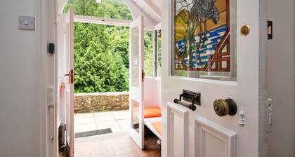 Lodge by River Wye with Private River Access