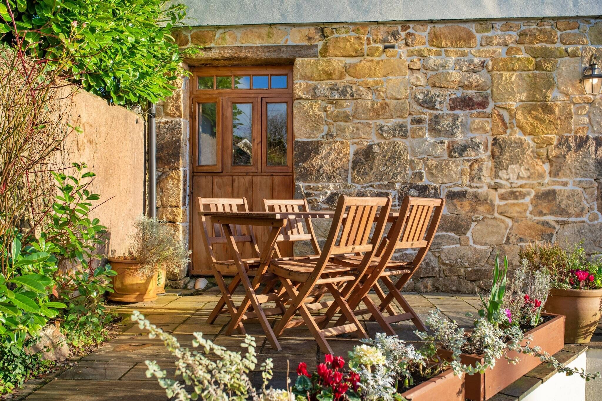 屋外ダイニングエリア