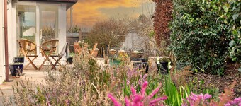 Rural retreat bungalow with garden, No Deposit