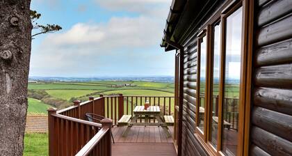 Lodge on Rame Peninsula near Freathy Beach