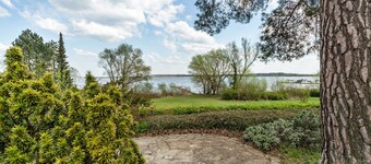 Apartment 'Hs13og mit Müritzblick' with Lake View, Private Garden and Wi-Fi
