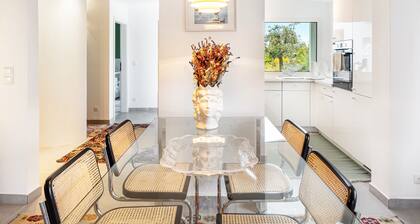 Holiday Home 'Dahlienhof' with Private Garden and Wi-Fi