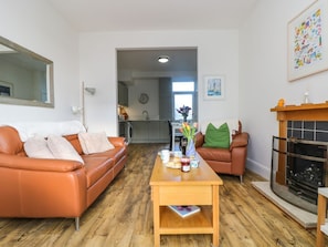 Living area - Breakers Point (St Ives)