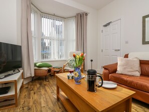 Living area - Breakers Point (St Ives)