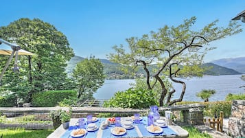 Standard House, Multiple Bedrooms, Lakeside (Mica Aurea Morcote) | Outdoor dining