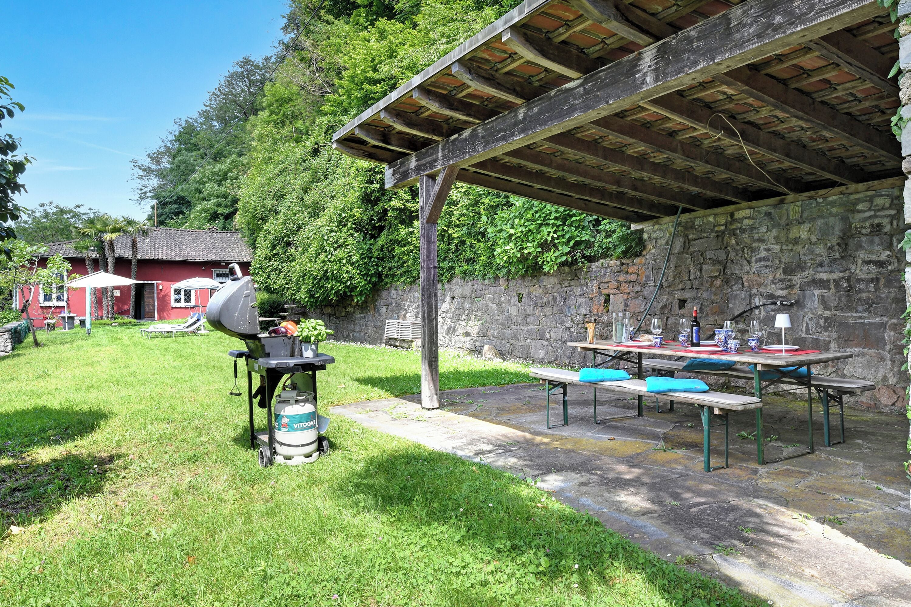 Standard House, Multiple Bedrooms, Lakeside (Mica Aurea Morcote) | Outdoor dining