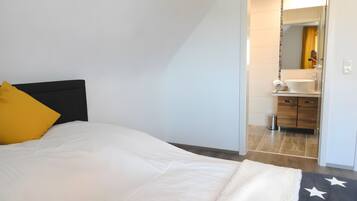 1 chambre, fer et planche à repasser, Wi-Fi gratuit, draps fournis