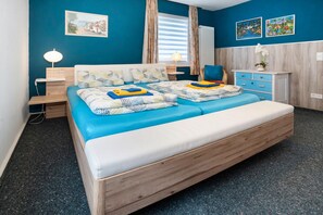 3 bedrooms, iron/ironing board, free WiFi, bed sheets
